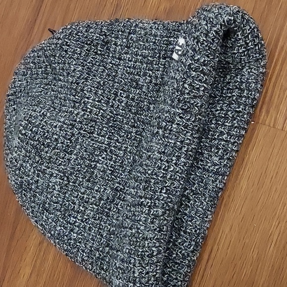 American Eagle Beanie - Picture 5 of 5